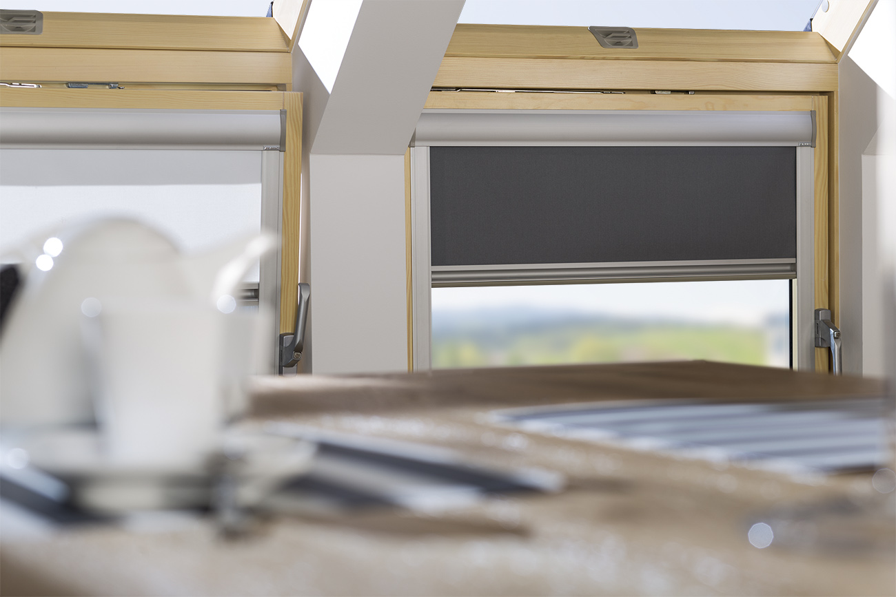 Roof window blind installation and maintenance made easy