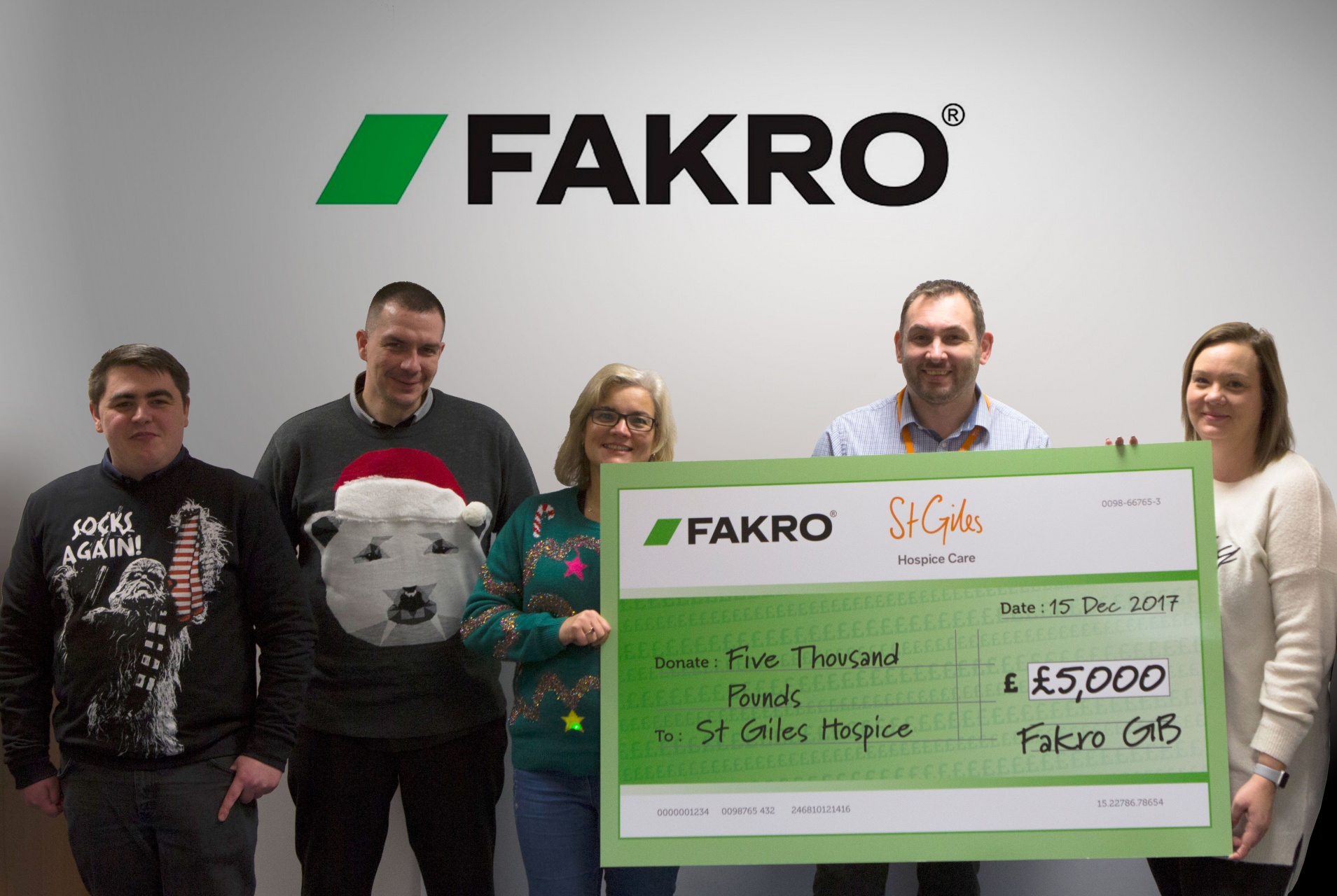 FAKRO donate to St Giles Hospice