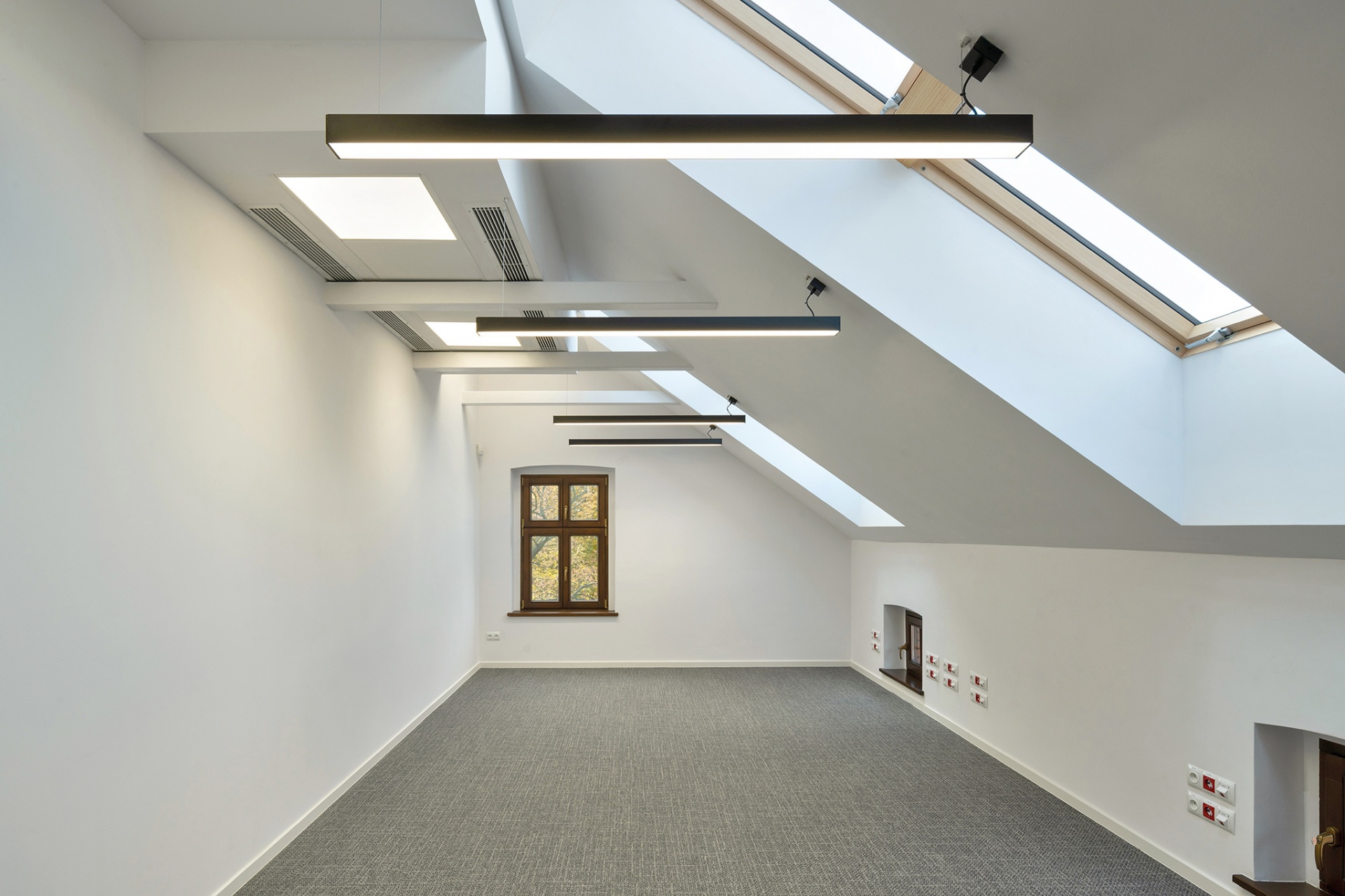 Skylights in The Office - More Light at Work