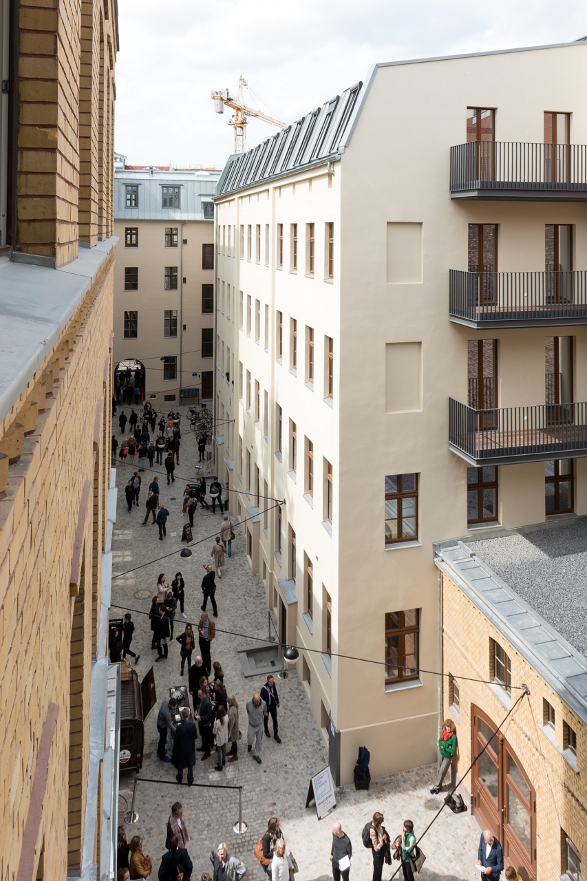 Perfect roof harmony in “Alter Westen” district