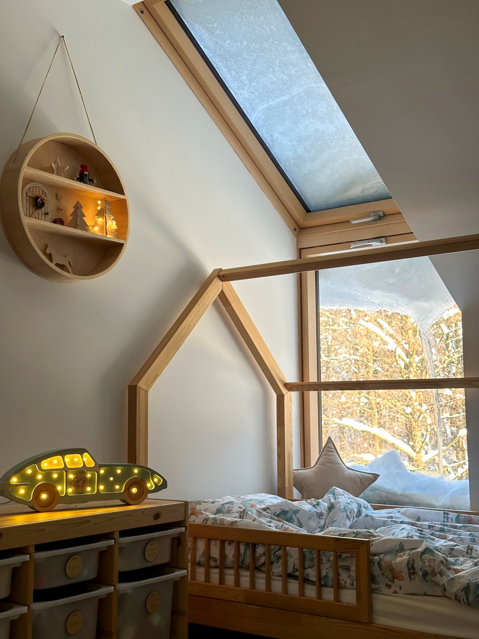 How To Arrange An Attic Bedroom